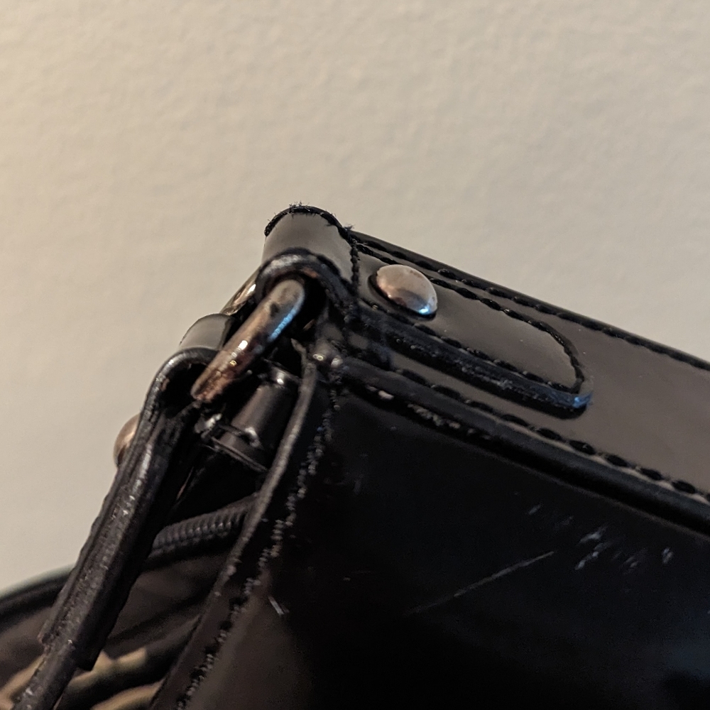 Guess Mini Purse - Picture 3 of 13